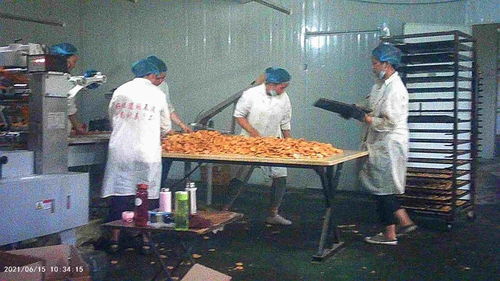 寧陵縣孔集鄉食品廠衛生隱患調查 車間凌亂引發食品安全擔憂